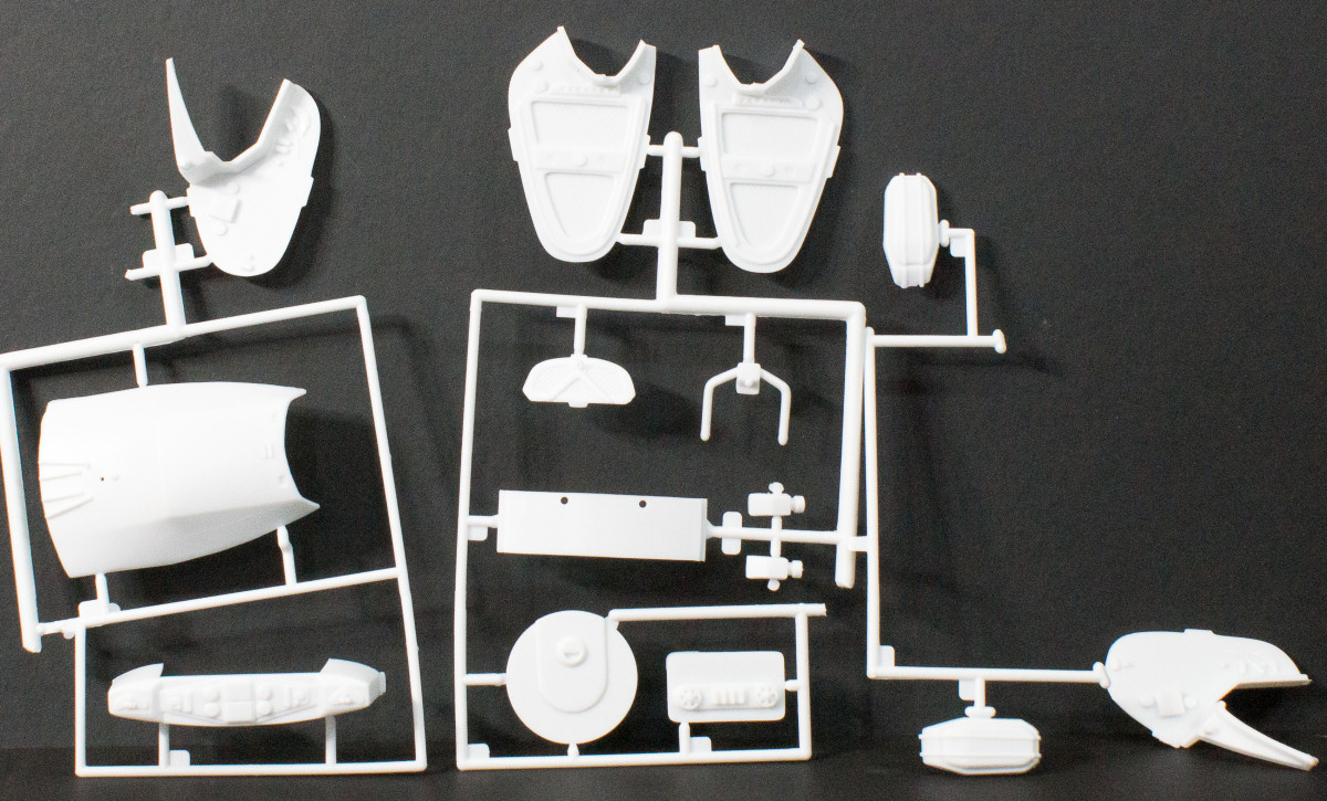 AMT 0845 1/420 USS Defiant NX-74205 Parts Image 02