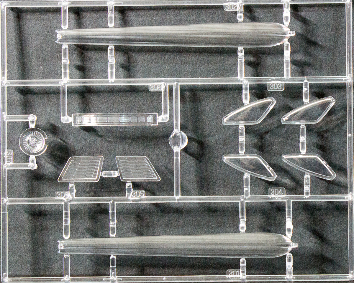 AMT 0853 1/1400 USS Enterprise NCC-1701E Parts Image 05