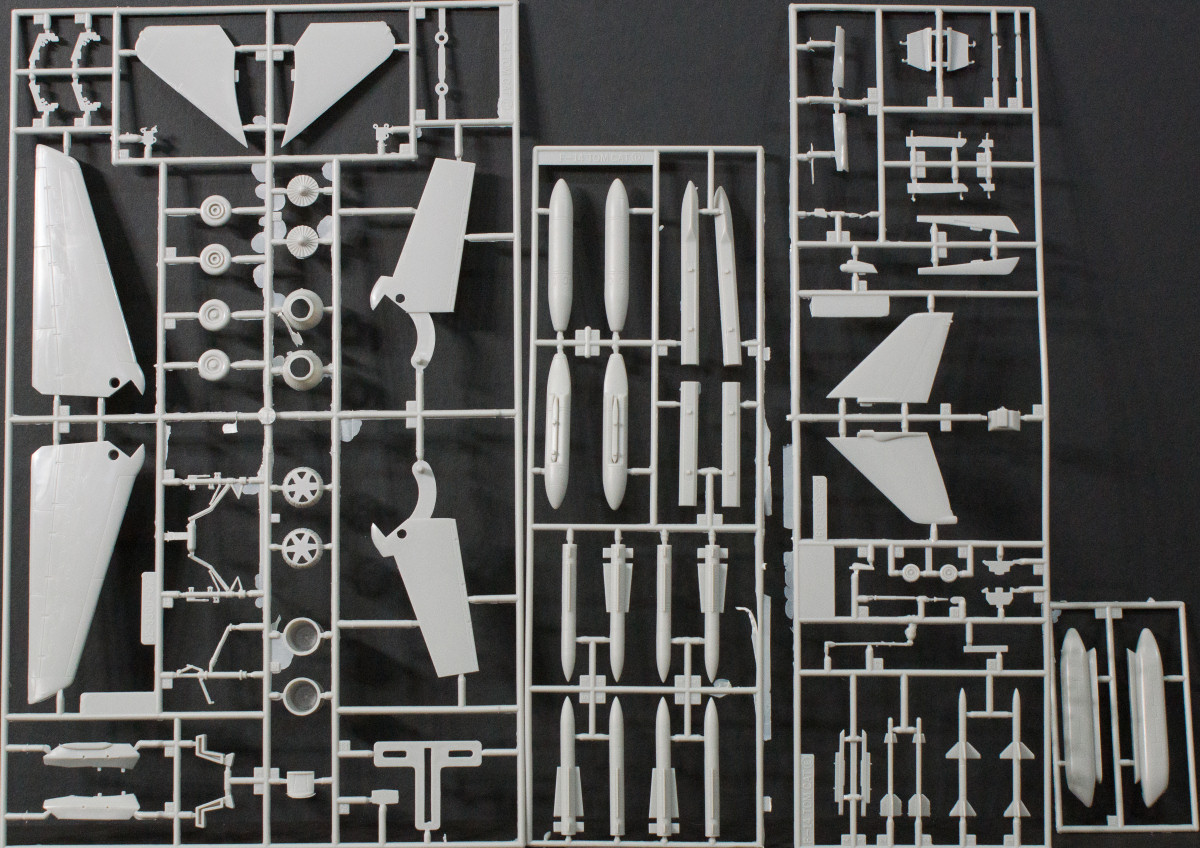 AMT 0887 1/72 F-14A Tomcat 'Top Gun' Parts Image 02