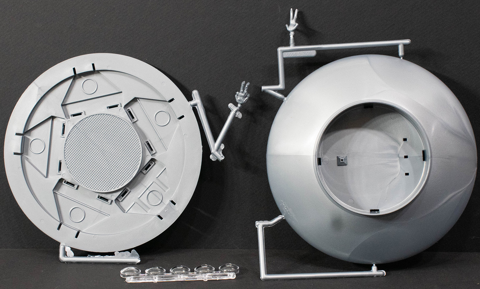 Atlantis Model Company 1006 UFO from 'The Invaders' First Look Image 01