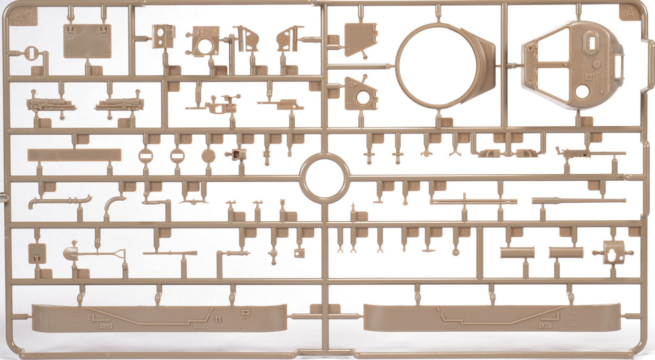 Bronco Models 35162 1/35 M22 Locust Airborne Tank (T9E1) Image 02