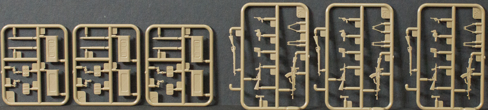 Bronco Models 35170 1/35 British 6 Pdr Anti-Tank Gun (Airborne) with 1/4 Ton Truck and Crew Image 04