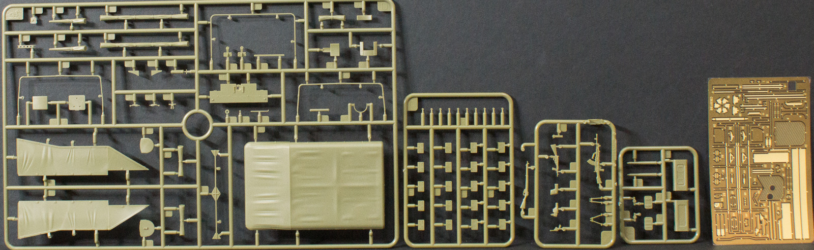 Bronco Models 35188 1/35 Loyd Carrier No.2 Mk.II Image 03