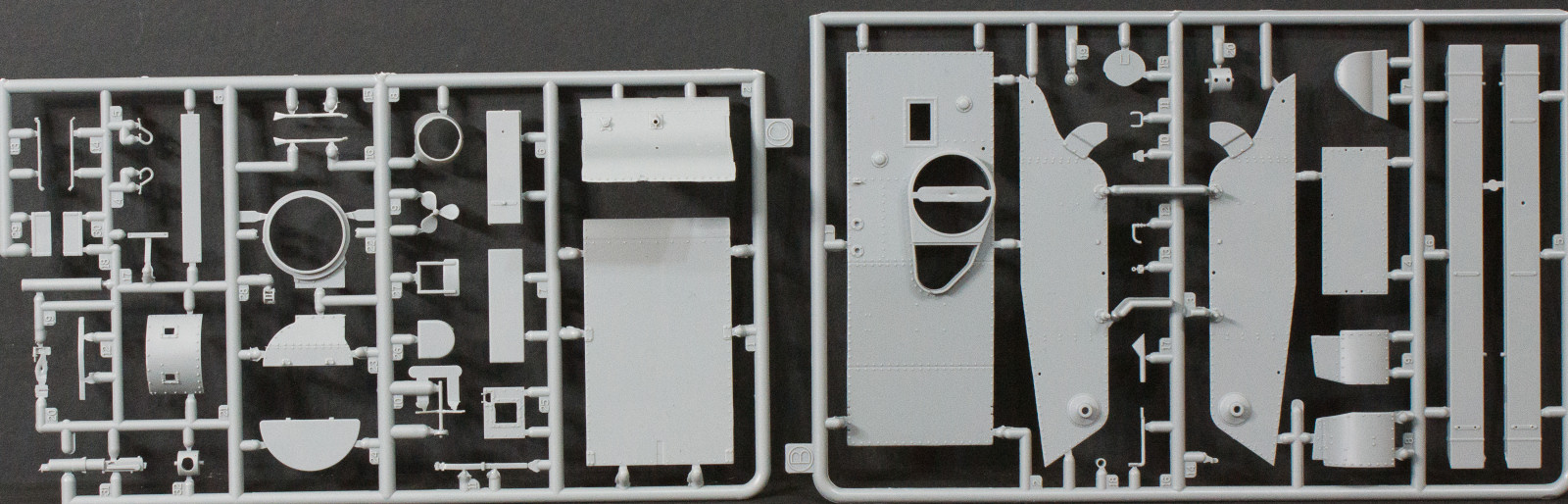 Combat Armour Models 35003 1/35 VCL Light Amphibious Tank A4E12 Royal Netherlands East Indies Army Parts Image 01