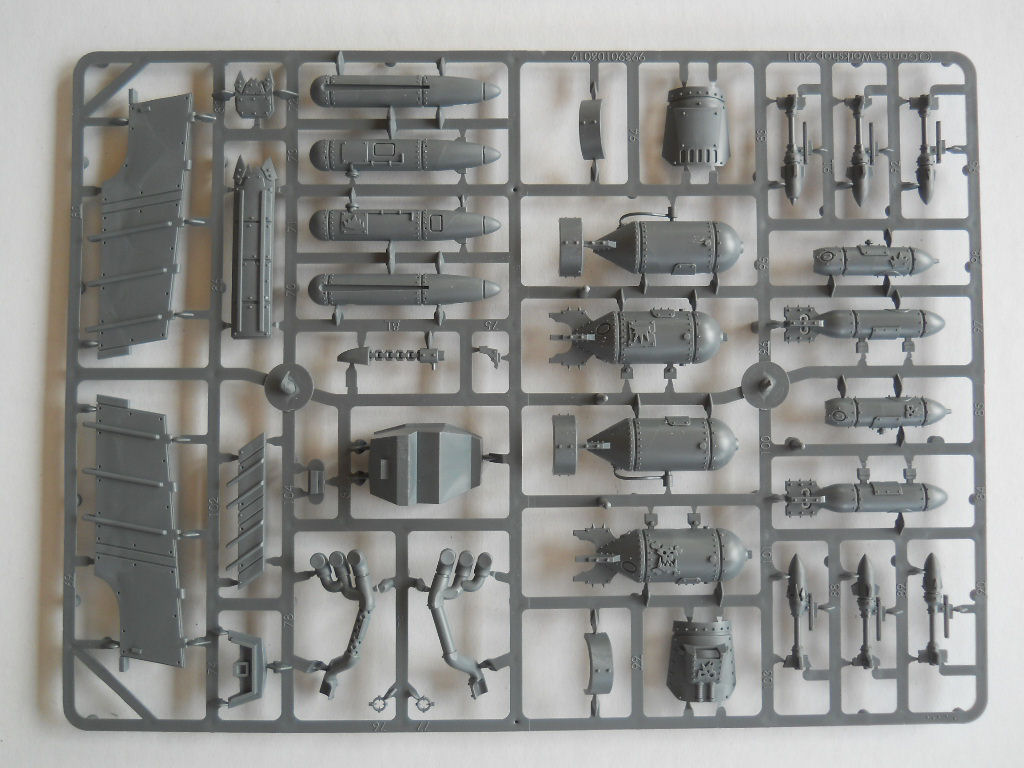 Citadel Miniatures 5021 28mm WarHammer – Ork Bommer Parts Image 02