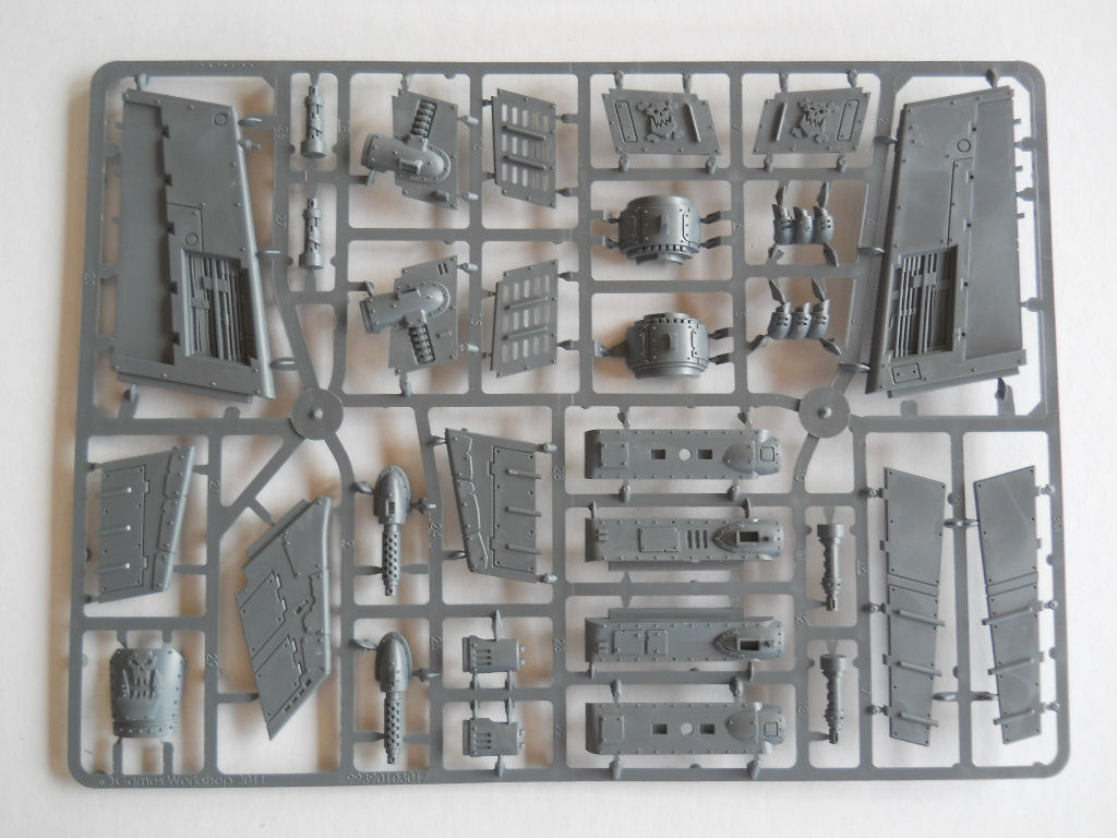 Citadel Miniatures 5021 28mm WarHammer – Ork Bommer Parts Image 03