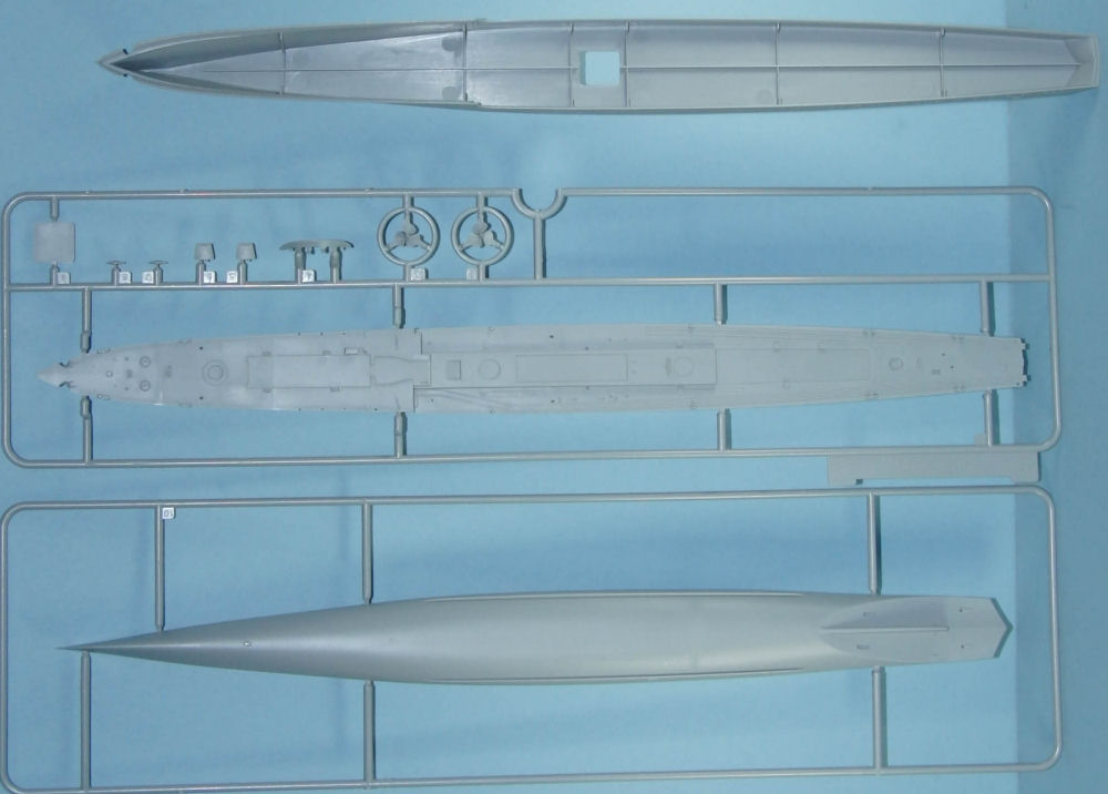 DML 1049 1/350 German Z-38 Destroyer Parts Image 01