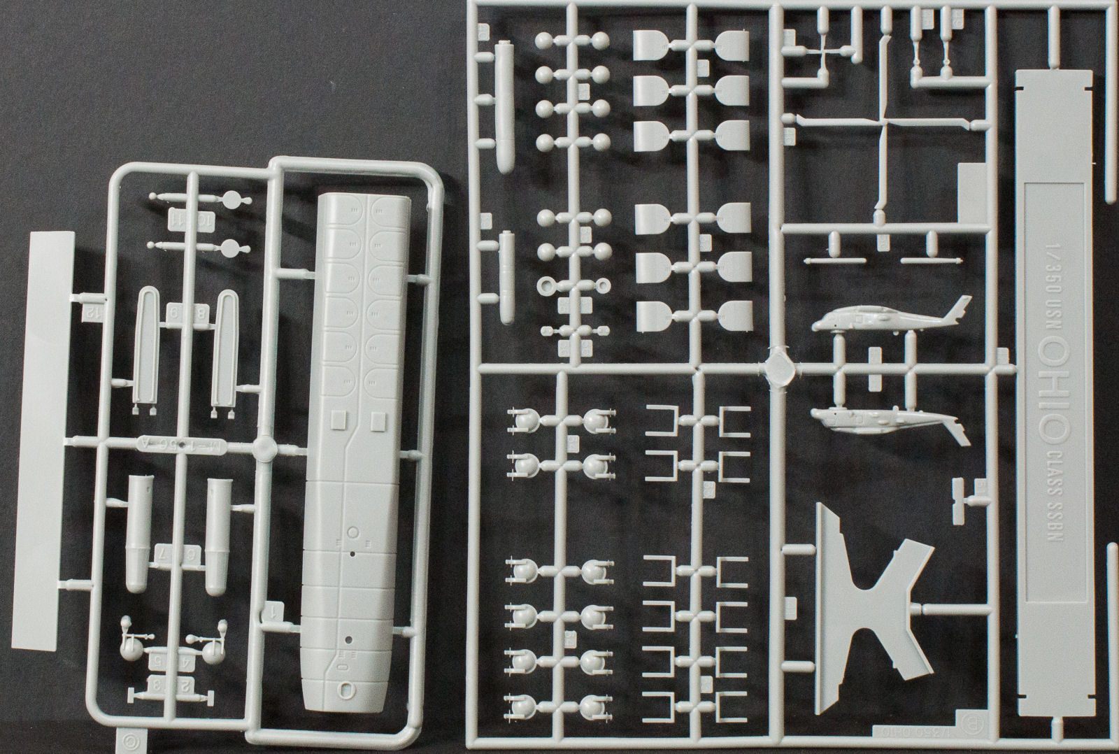 DML 1056 1/350 USS Florida SSGN 728 Parts Image 02
