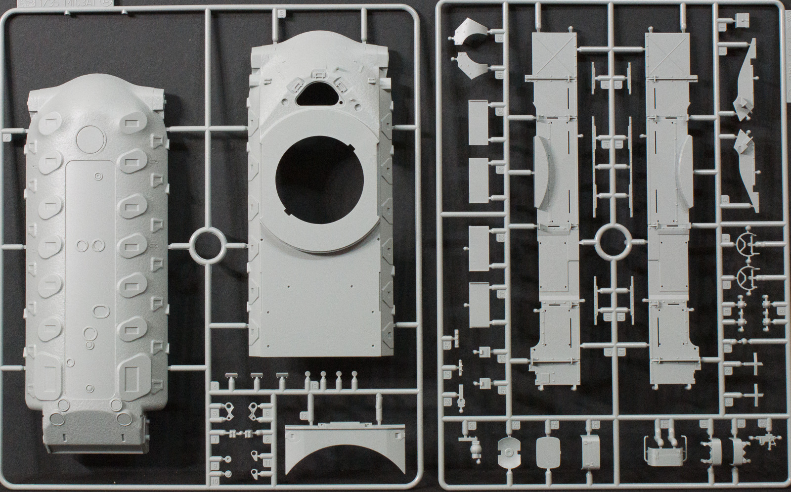 DML 3549 1/35 M103A2 Heavy Tank Image 01