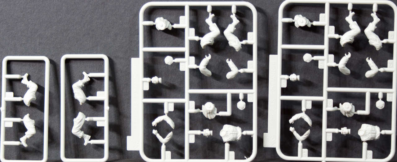DML 6682 1/35 SAS Vehicle Crews North Africa 1942 Parts Image 02