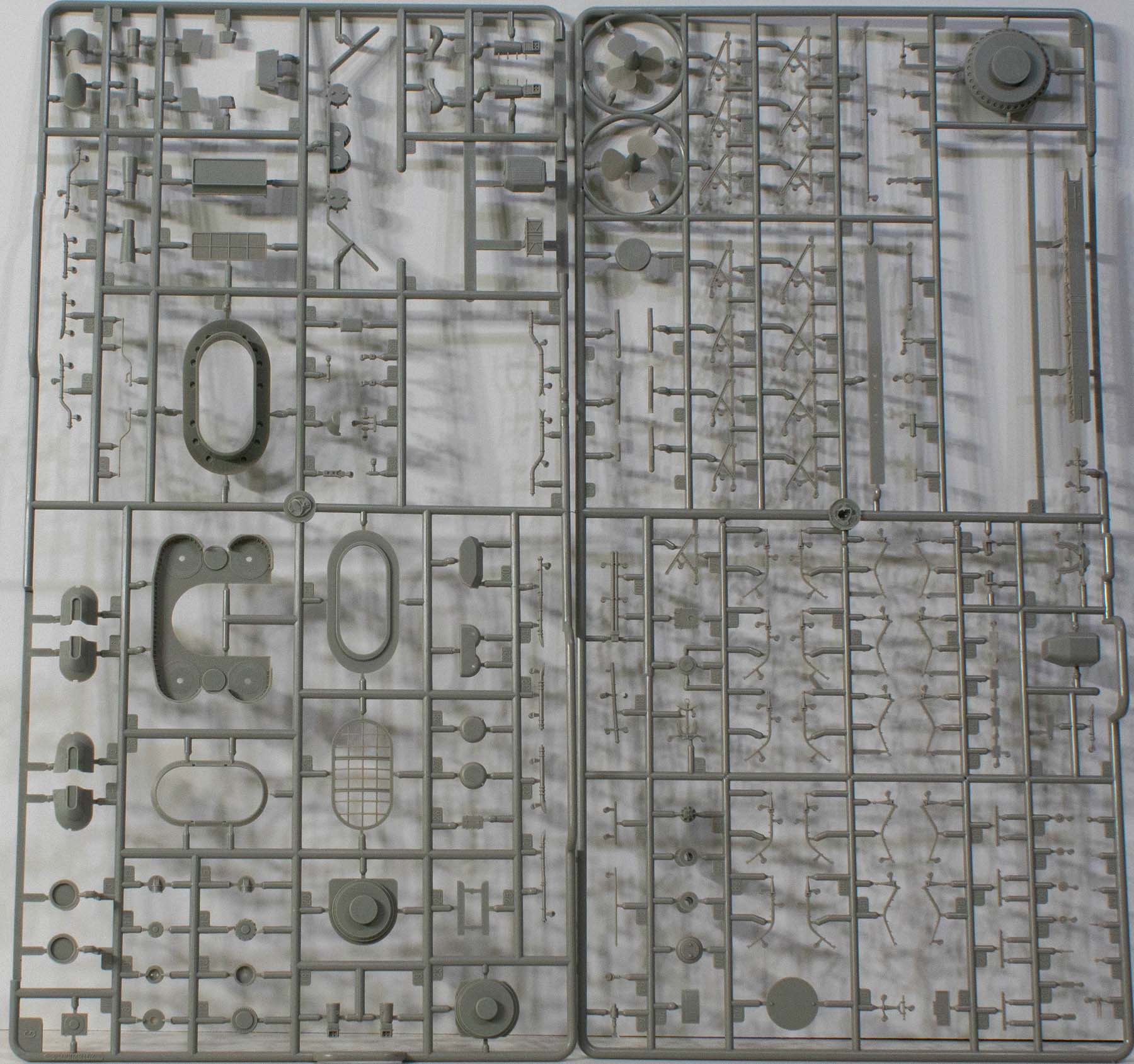 Gallery Models 64010 1/200 Battleship Yamato Review Image 06