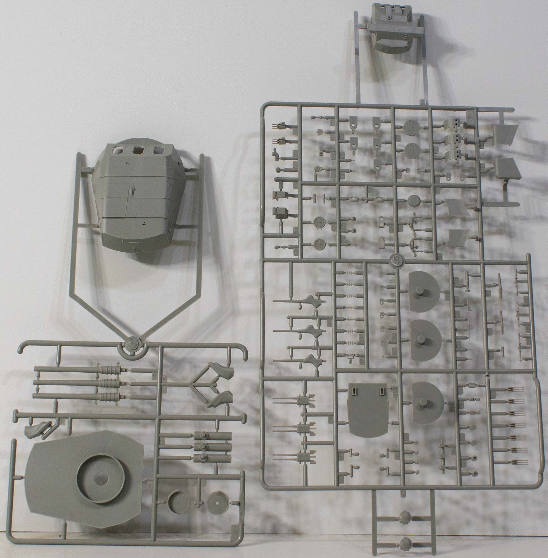 Gallery Models 64010 1/200 Battleship Yamato Review Image 09