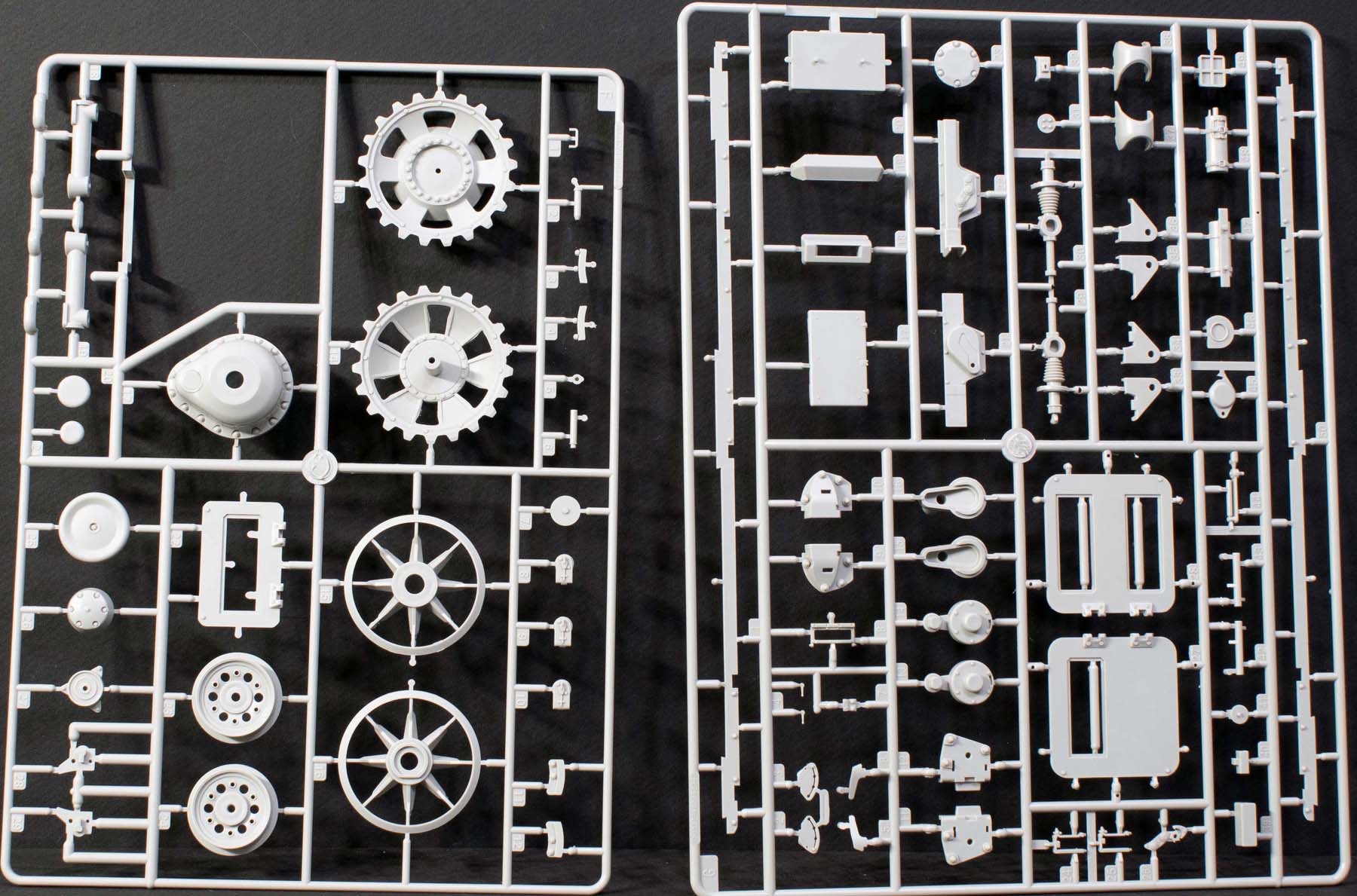 Gallery Models 64011 1/16 Panzer III Ausf.J/L/M Review Image 07