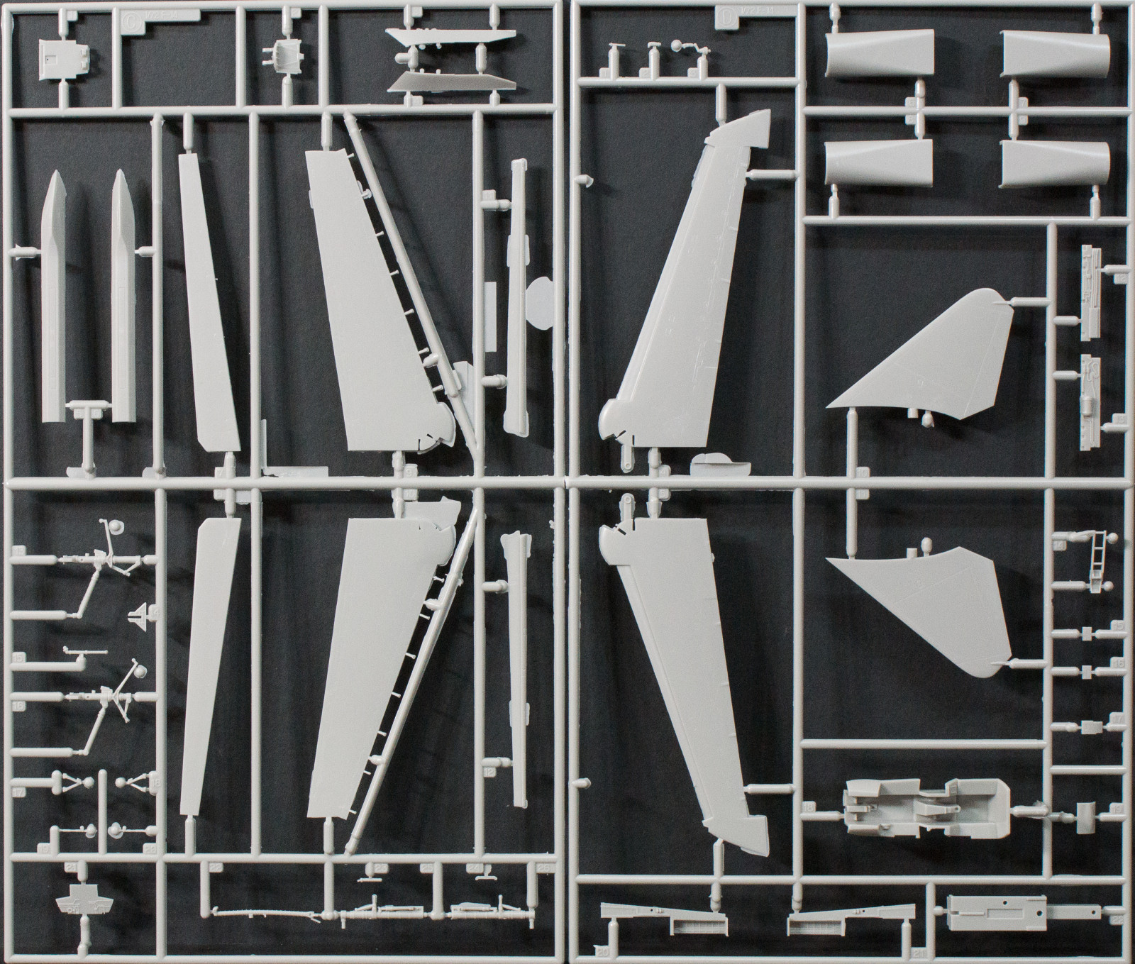 Hasegawa 02123 1/72 F-14A Tomcat Kit First Look Image 02