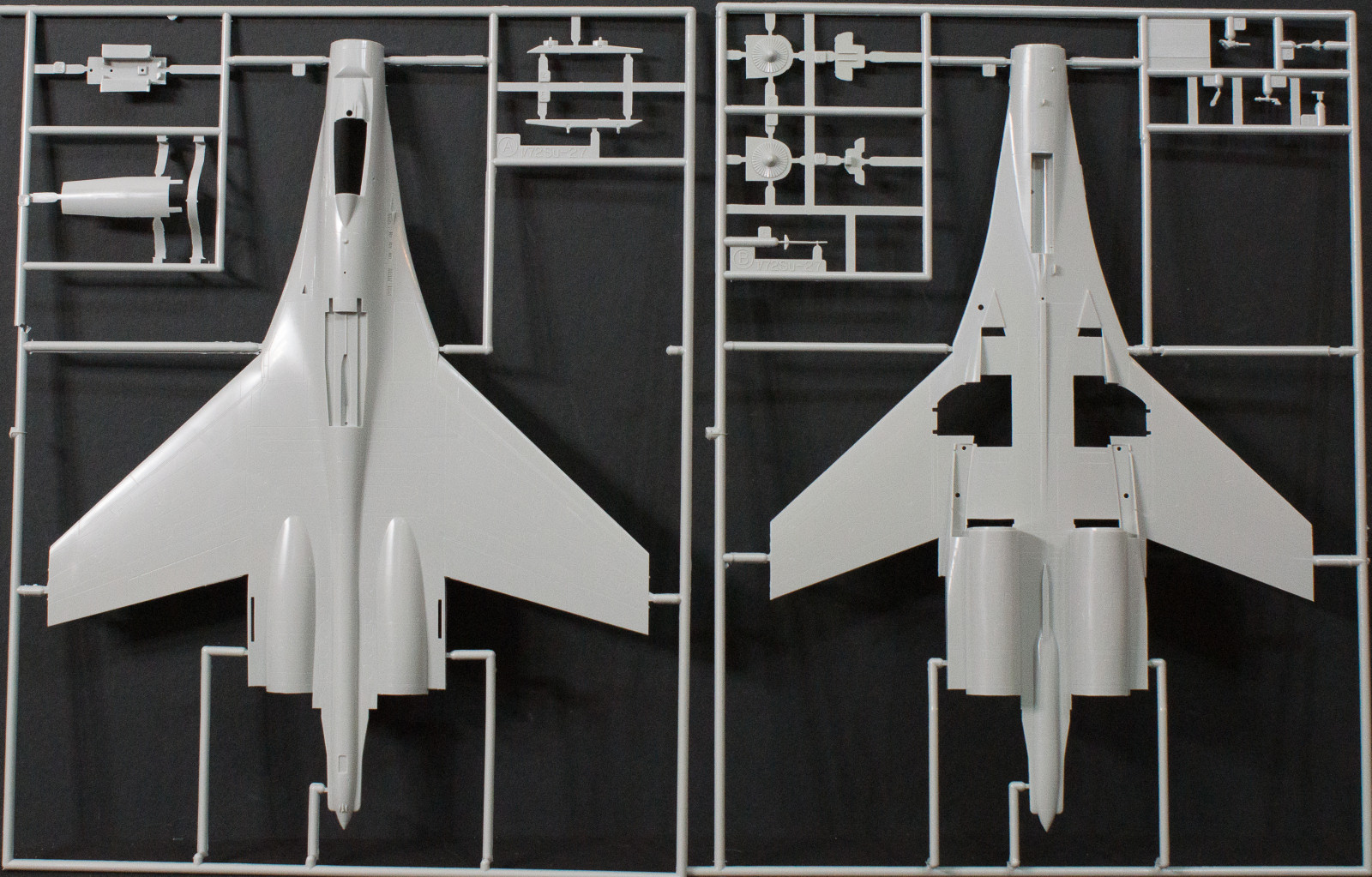 Hasegawa 02166 1/72 Su-27 Flanker Ukrainian AF Digital Camo Kit First Look Image 01