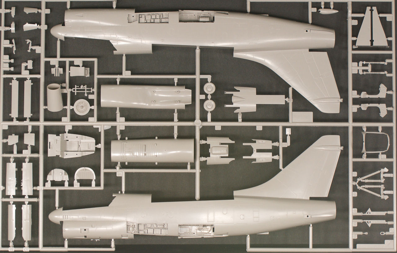 Hasegawa 07322 1/48 LTV A-7E Corsair II Review Image 01