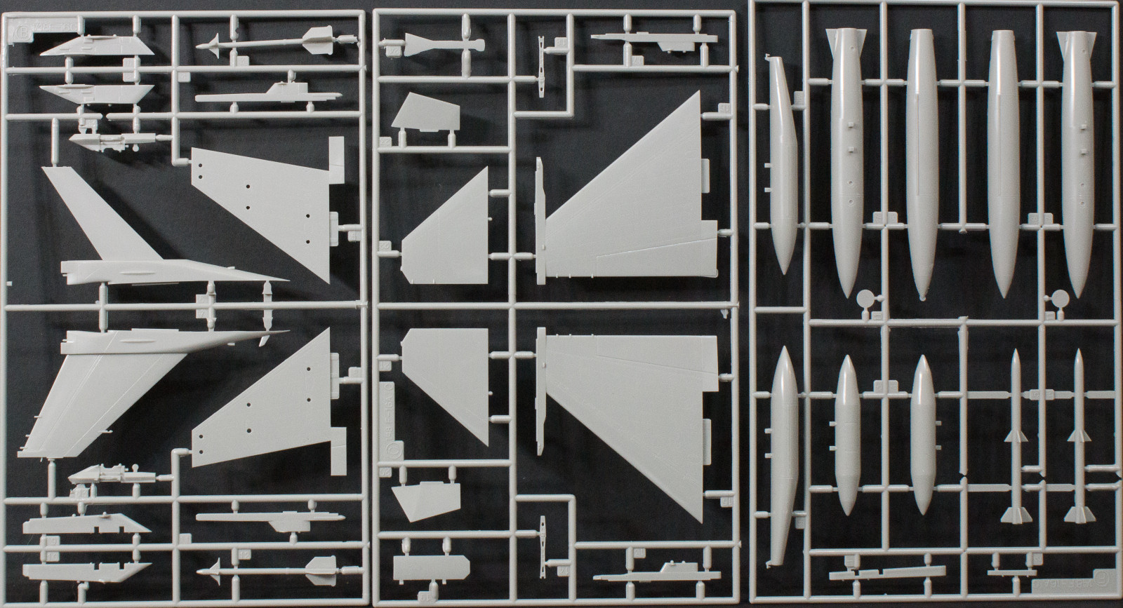 Hasegawa 07393 1/48 F-16D (Block 52 Advanced) Fighting Falcon Singapore AF Special Kit First Look Image 03
