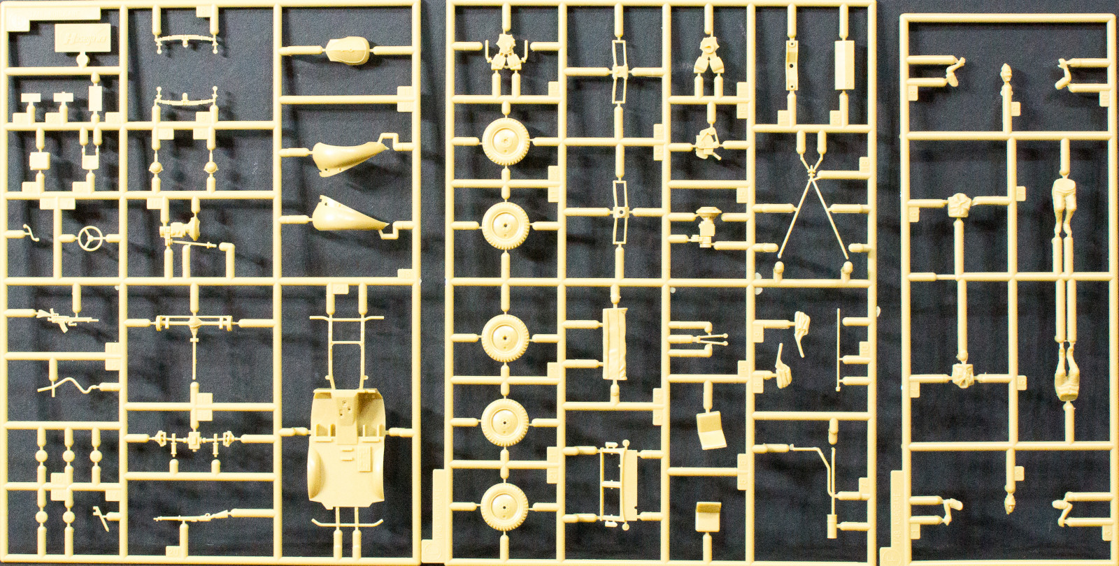 Hasegawa 07404 1/48 Ki-61-I Tei Type 3 Hien (Tony) and Type 95 Small Sedan Kurogane 244th Flight Regiment Kit First Look Image 04