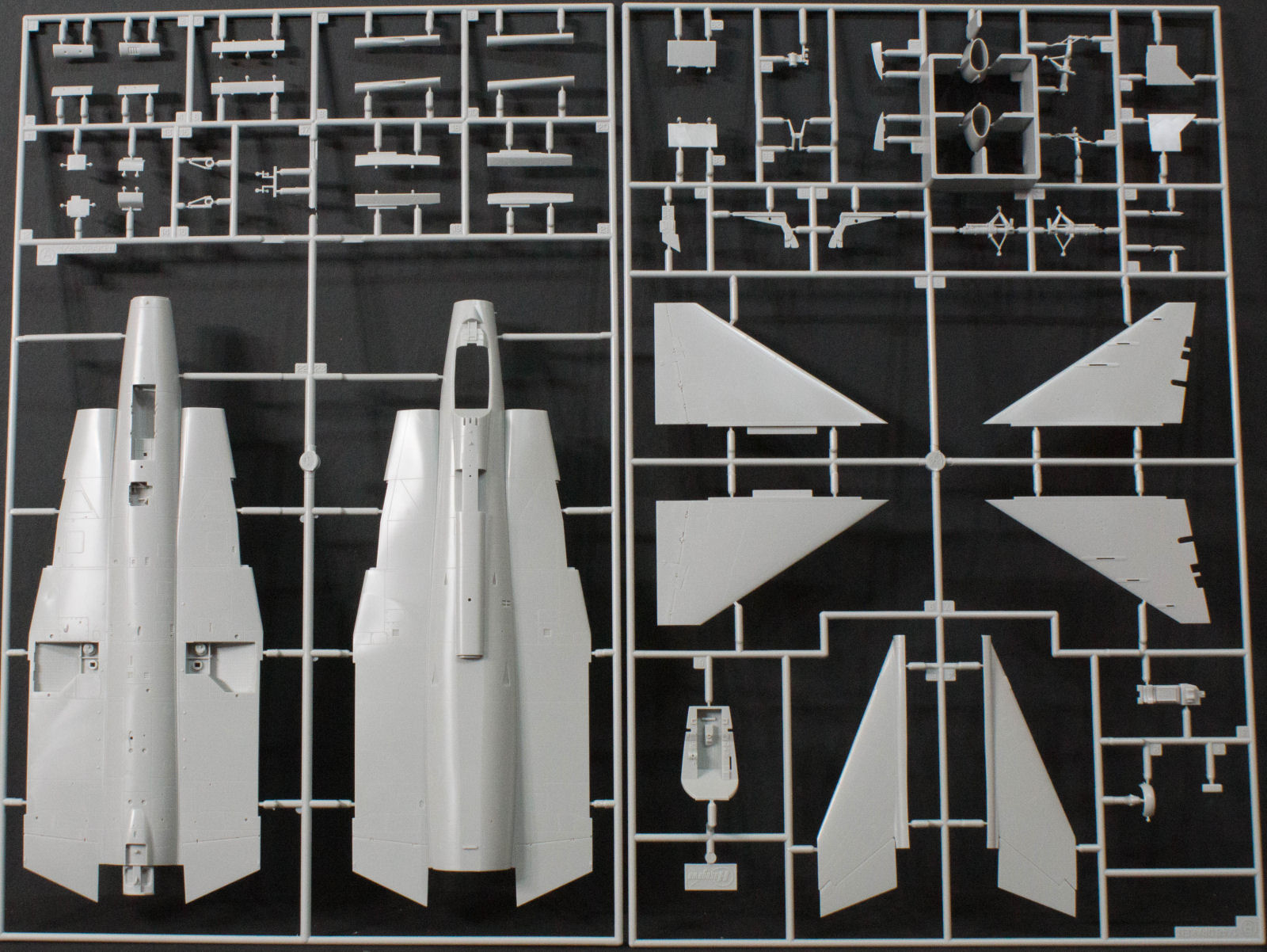 Hasegawa 07407 1/48 S35E Draken Kit First Look Image 01