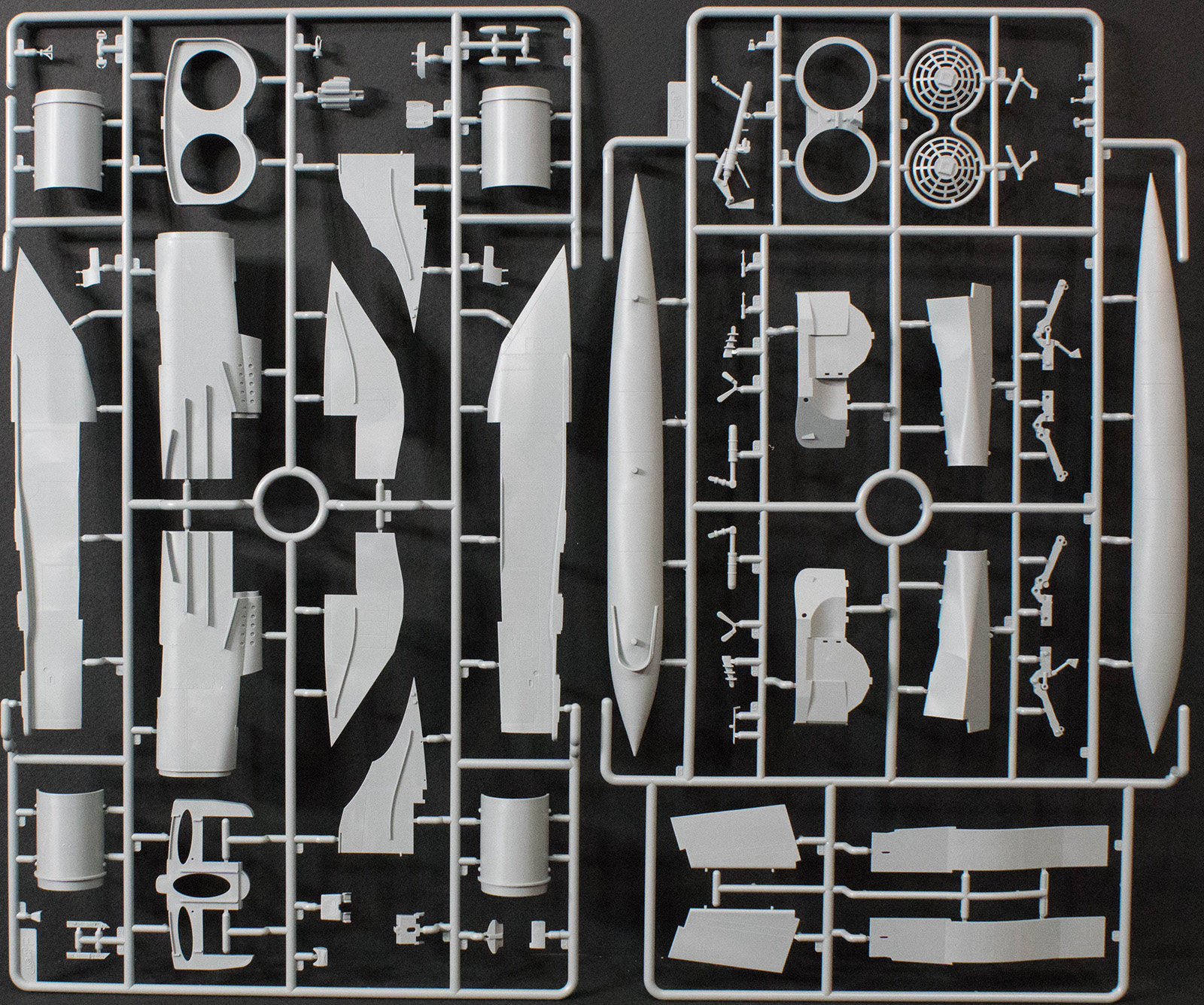 Hasegawa 07462 1/48 MiG-25RBT Foxbat Kit First Look Image 02