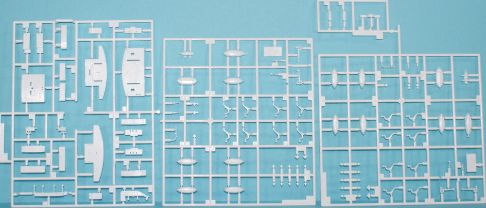 Hasegawa 40028 1/350 NYK Line Hikawa Maru Review Image 03