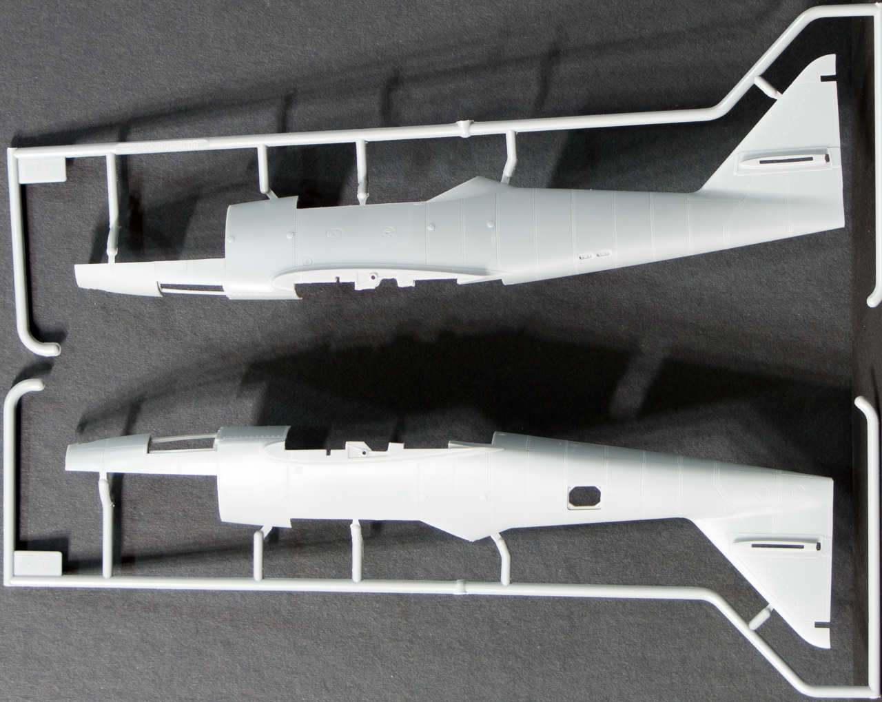 Hobby Boss 80369 1/48 Me 262A-1a Schwalbe Kit Image 01