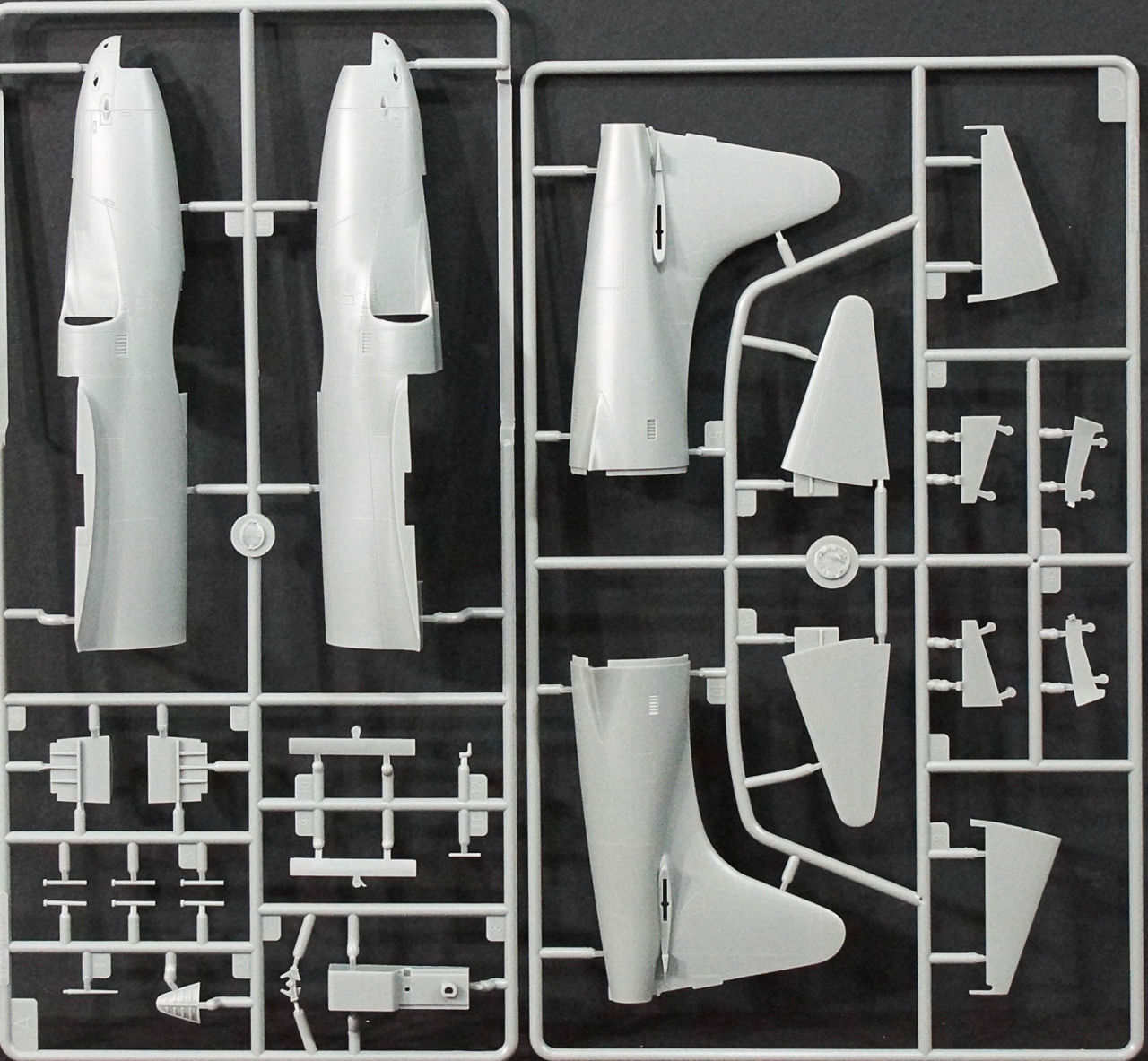 Hobby Boss 81723 1/48 F-80A Shooting Star Kit Image 01