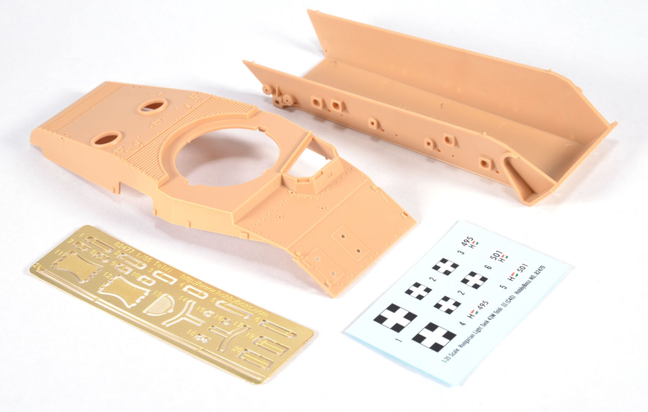Hobby Boss 82479 1/35 Hungarian Light Tank 43M Toldi III (C40) Kit Image 01