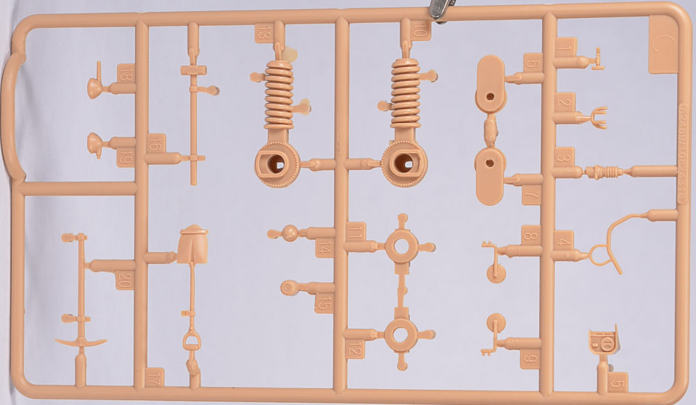 Hobby Boss 82489 1/35 EBR-10 Wheeled Reconnaissance Vehicle Kit Image 07