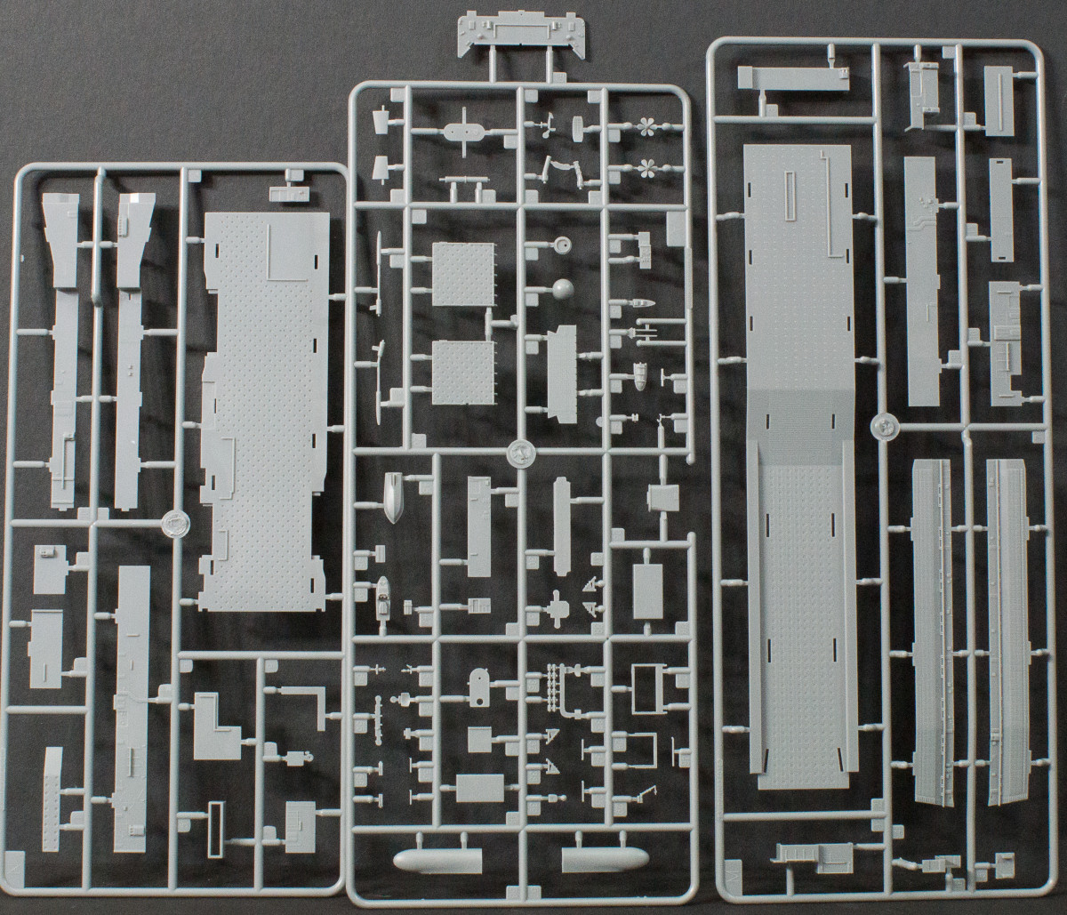 Hobby Boss 83407 1/700 USS Bonhomme Richard LHD 6 Kit Image 02