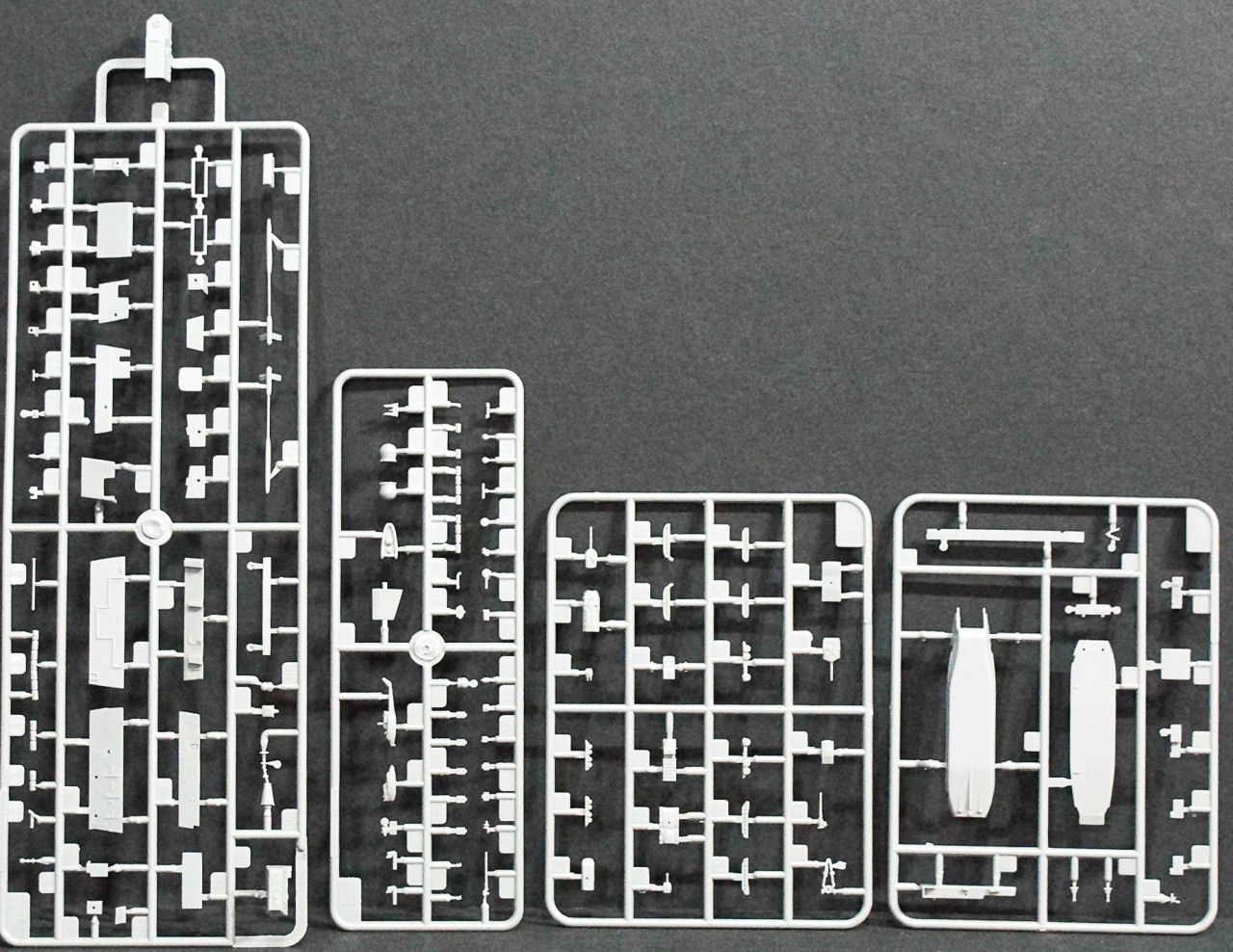 Hobby Boss 83415 1/700 USS New York LPD 21 Kit Image 03