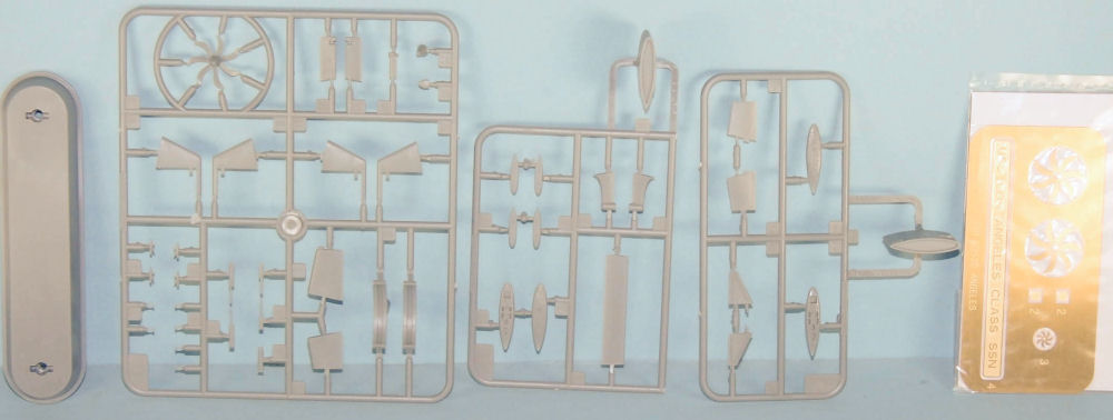 Hobby Boss 83530 1/350 Los Angeles Class Attack Submarine Kit Image 02