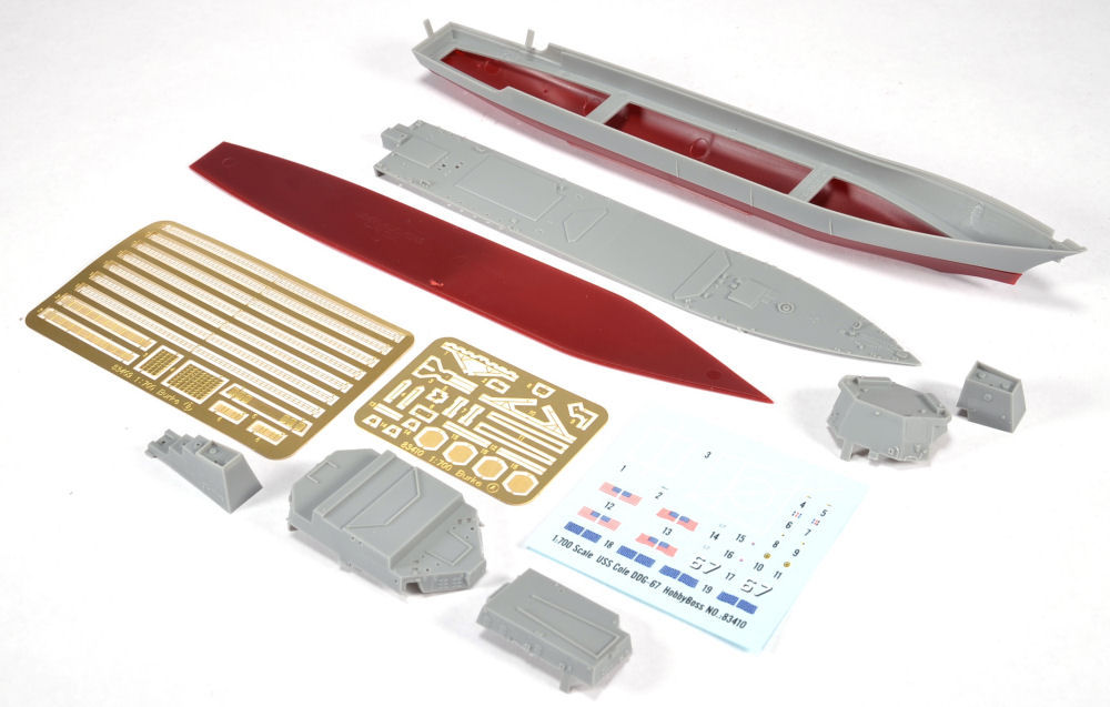Hobby Boss 84310 1/700 USS Cole DDG 67 Kit Image 01