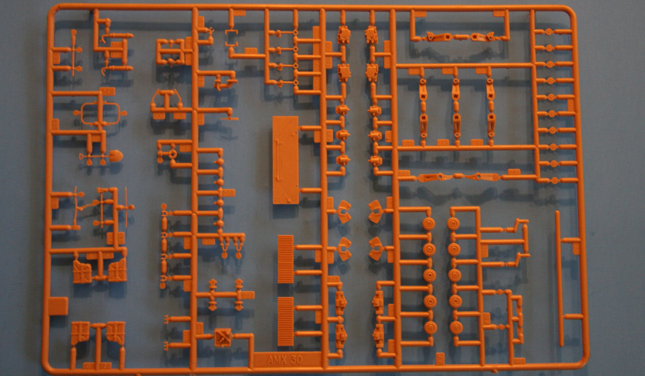 Heller 81123 1/35 AMX 30 DCA Parts Image 02