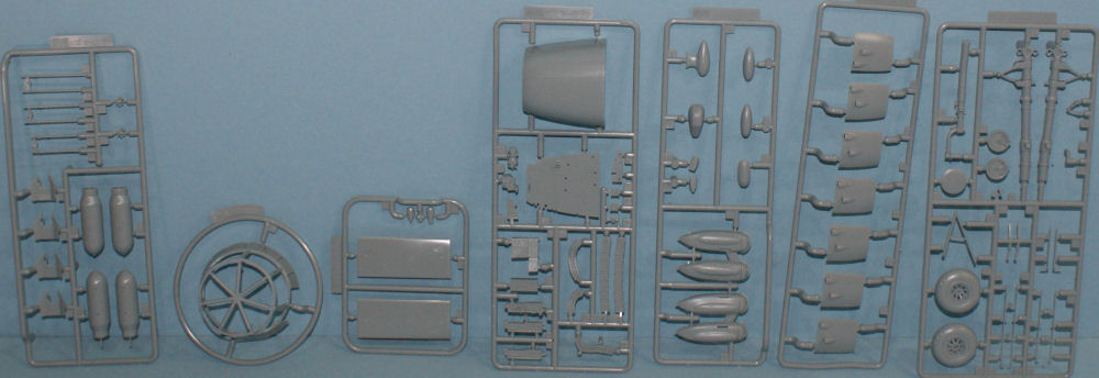 HK Models 01E01 1/32 B-25J Mitchell First Look Image 06