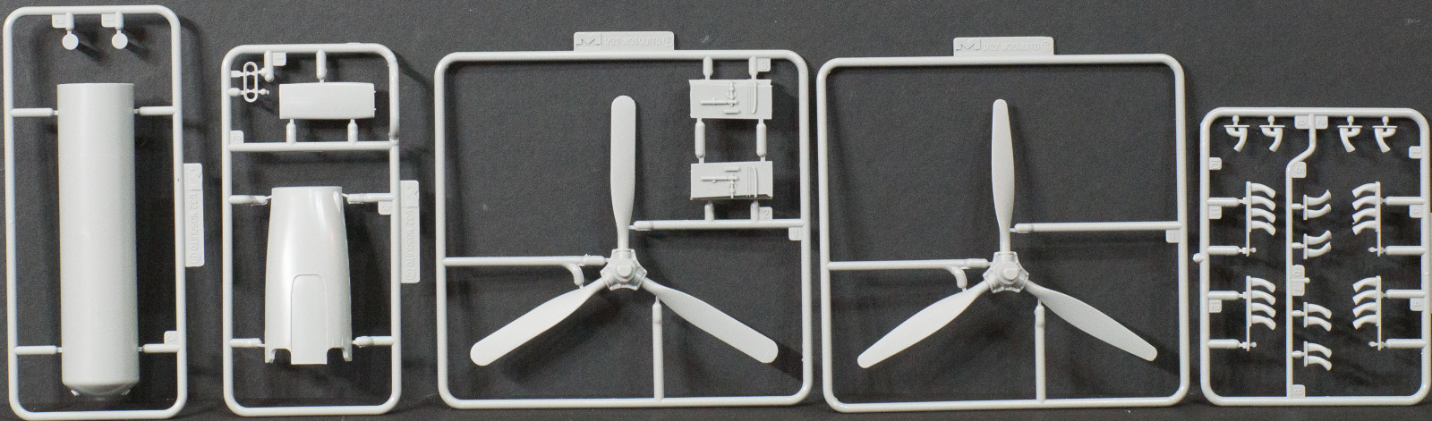 HK Models 01E15 1/32 de Havilland Mosquito B.IV Series II First Look Image 08