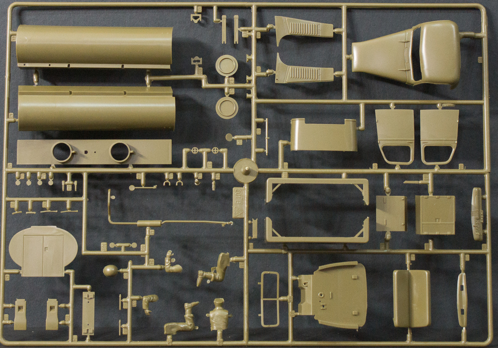 Italeri 0201 1/35 2½ ton 6x6 Water Tank Truck Parts Image 01