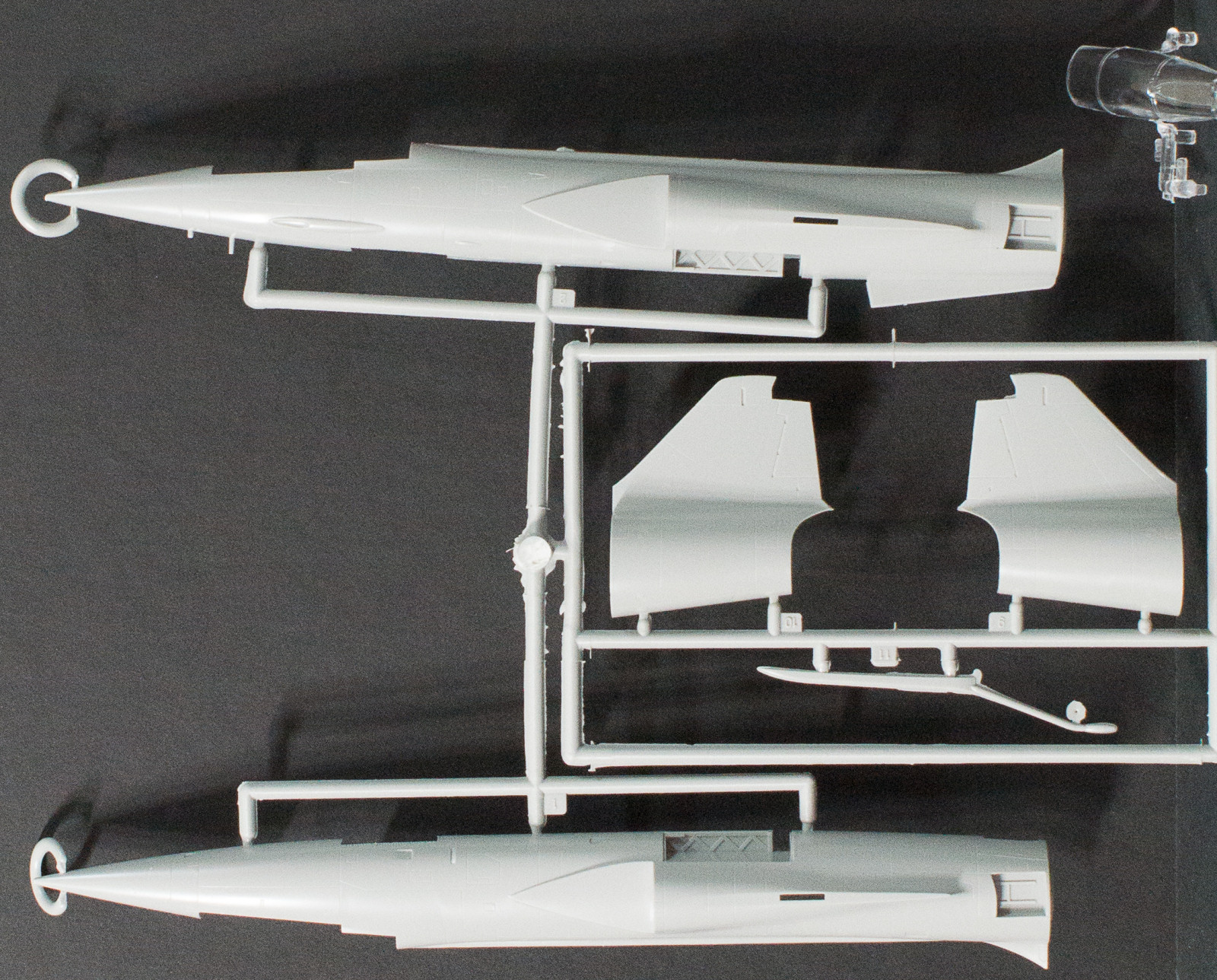Italeri 1359 1/72 F-104A/C Starfighter Parts Image 01