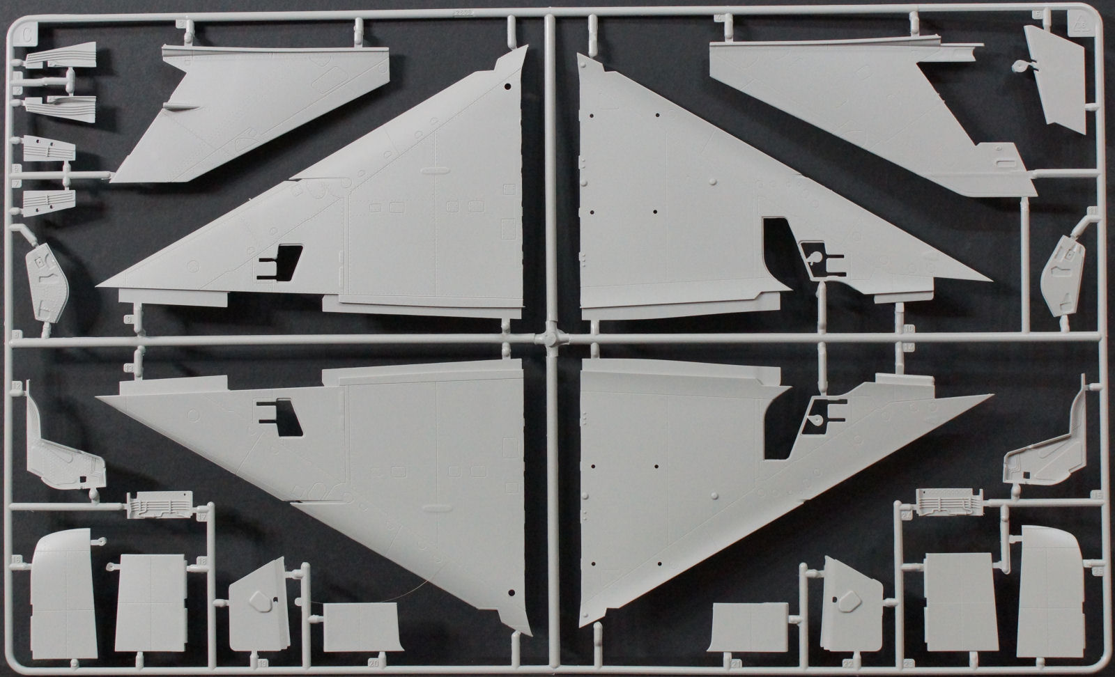 Italeri 2505 1/32 Mirage IIIC Parts Image 03