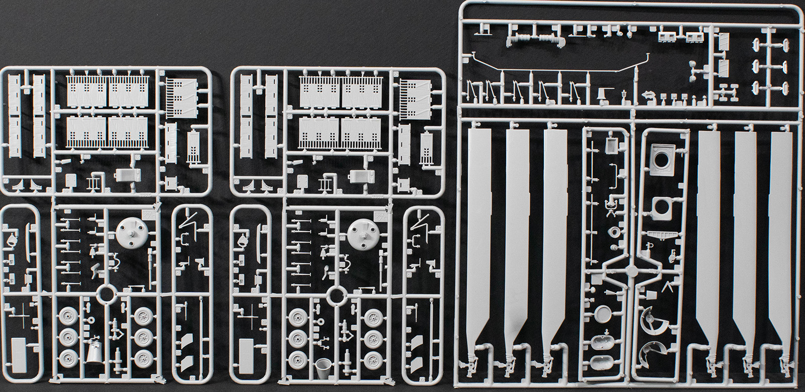 Italeri 2779 1/48 CH-47F Chinook Parts Image 04