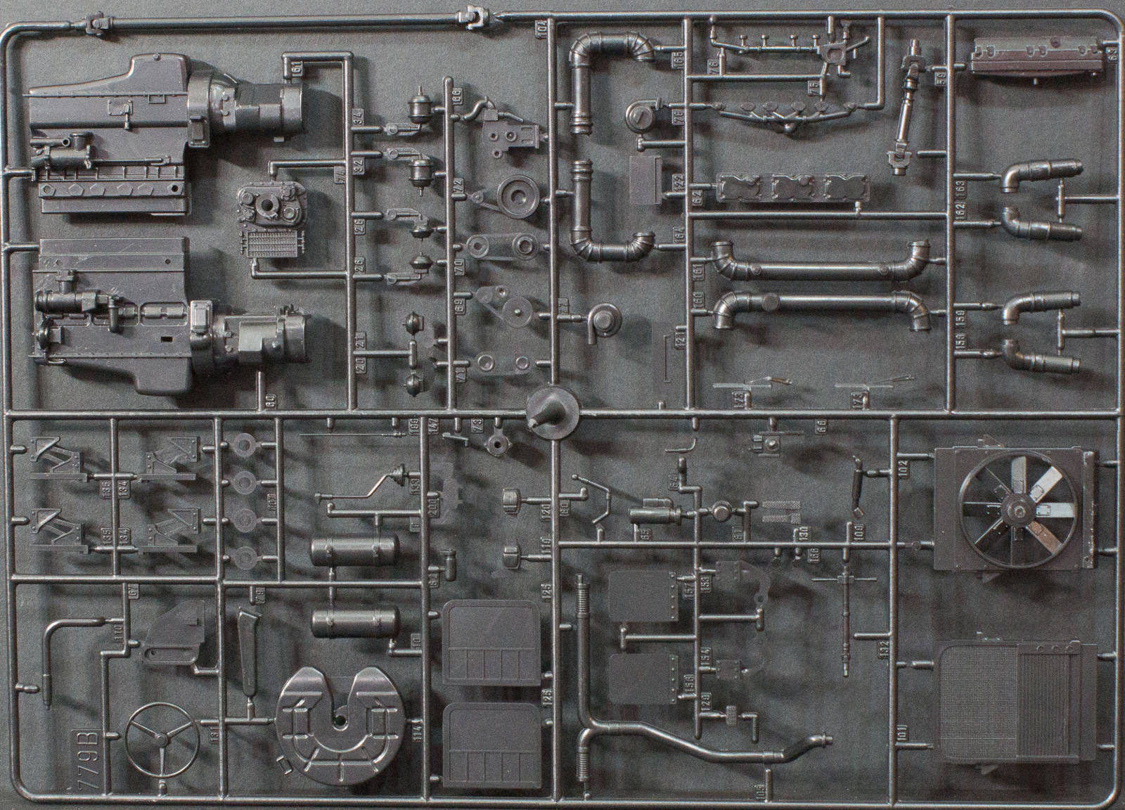 Italeri 3820 1/24 American Superliner Parts Image 03
