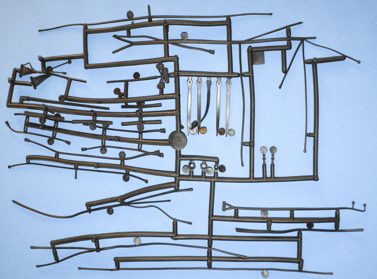 Italeri 4513 1/6 Moto Guzzi V850 California Parts Image 02