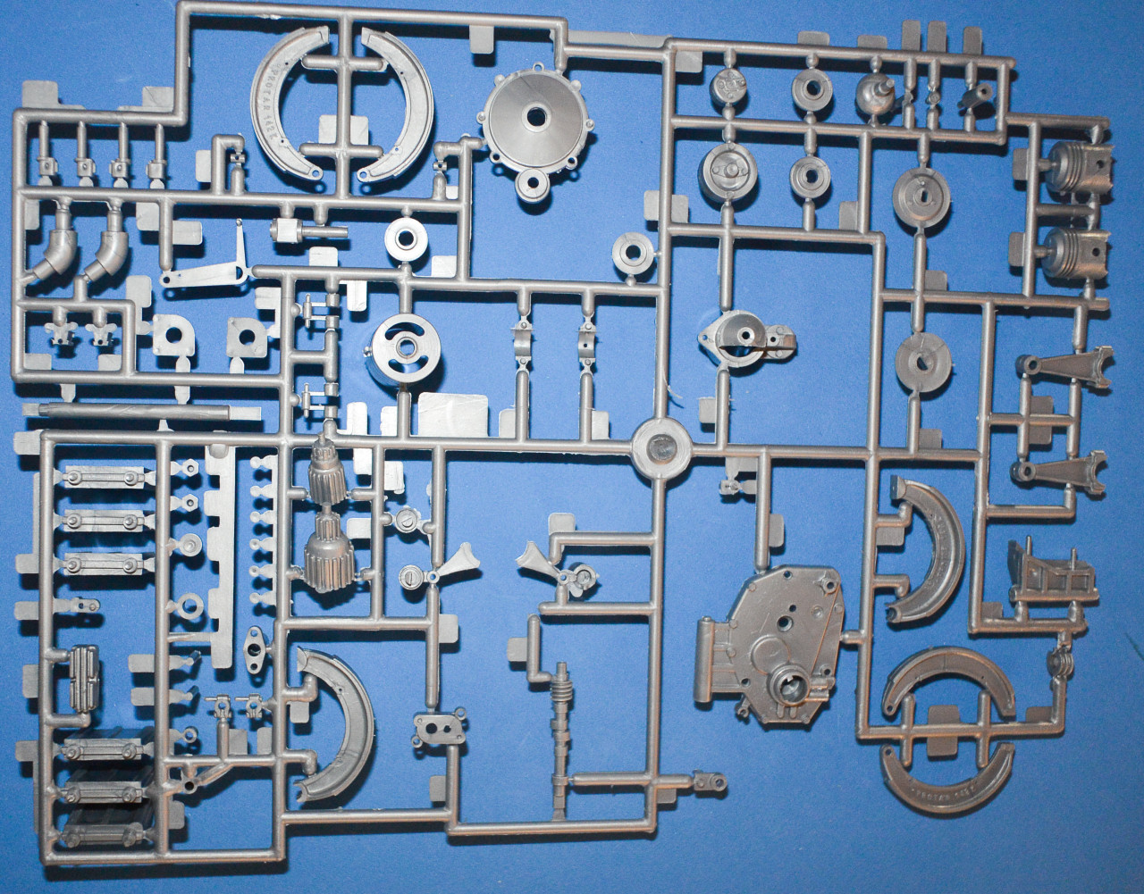Italeri 4513 1/6 Moto Guzzi V850 California Parts Image 12