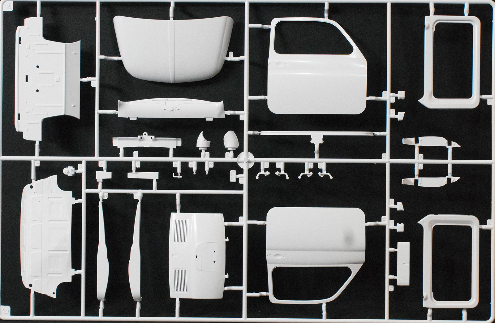 Italeri 4703 1/12 '68 Fiat 500F Parts Image 03