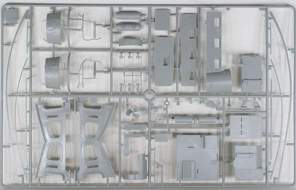 Italeri 5613 1/35 Motor Torpedo Boat PT-109 Parts Image 05