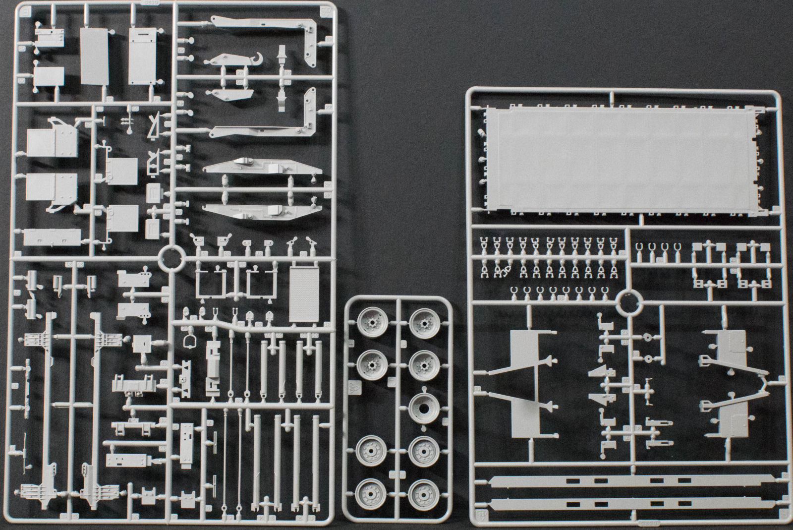 Italeri 6525 1/35 M1120 HEMTT LHS Parts Image 02