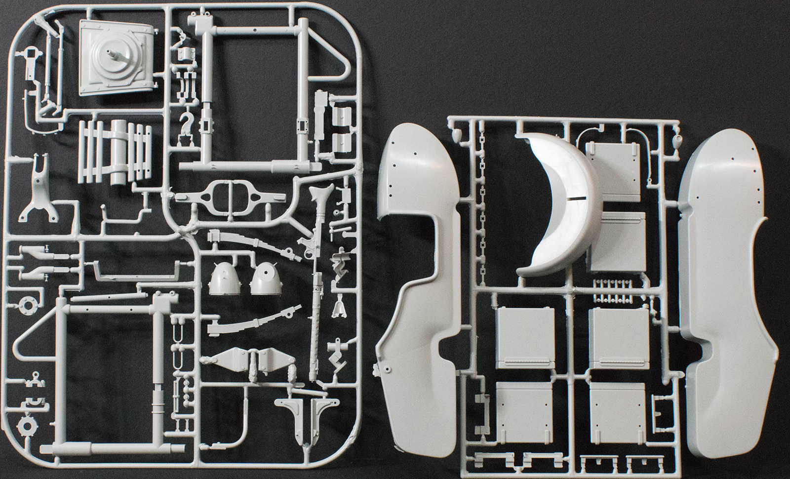 Italeri 7403 1/9 German Military Motorcycle with Sidecar Parts Image 01