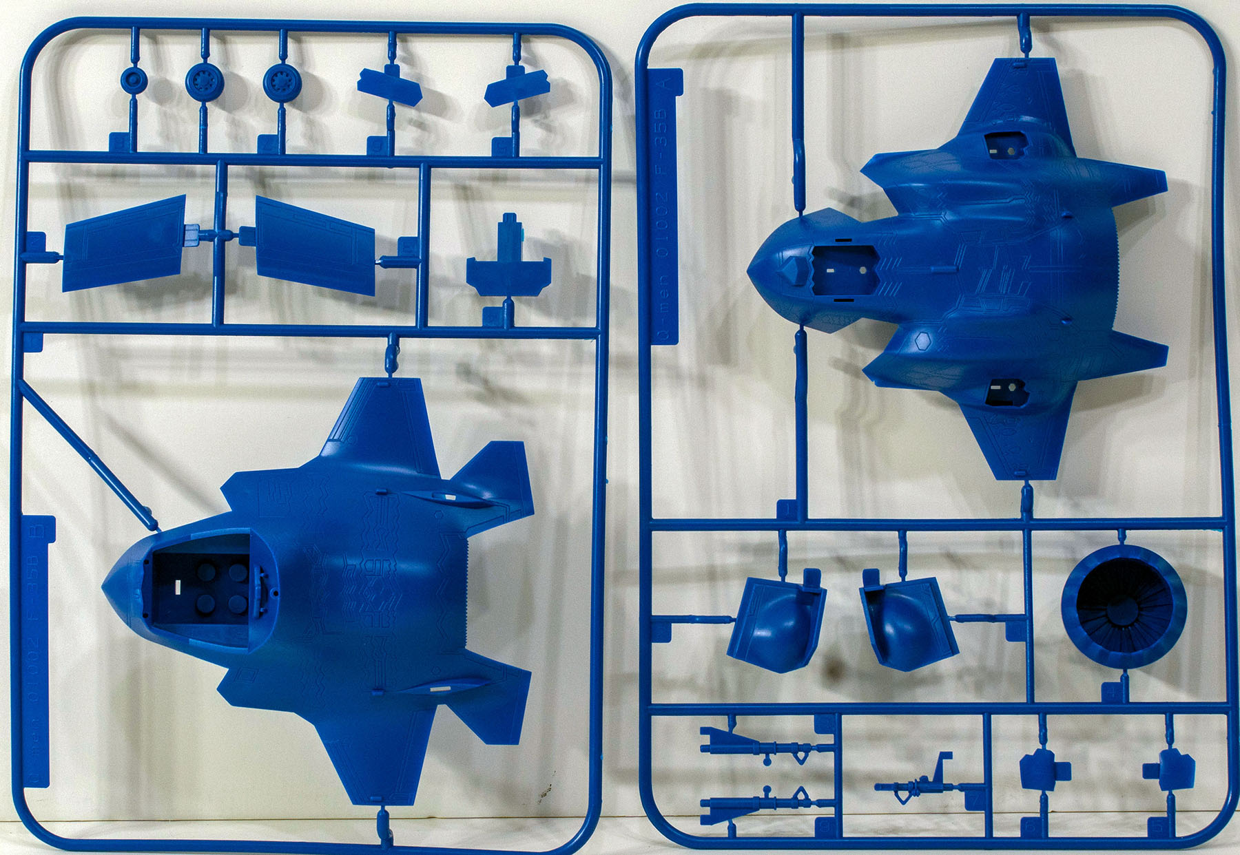 Q-Men 01002 F-35B Lightning II Review Image 01