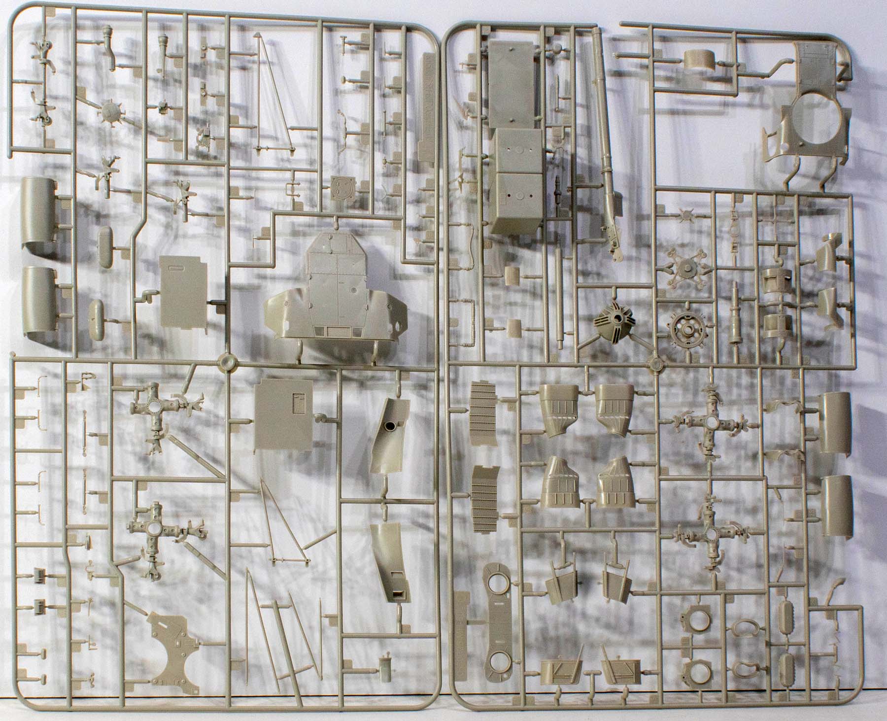 Kitty Hawk Models 50008 1/35 MH-60R Seahawk Review Image 02