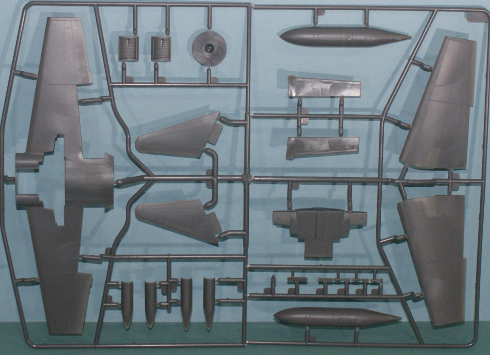 Kitty Hawk Models 80101 1/48 F-94C Starfire Review Image 02